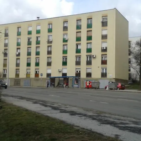 Gyongyi Apartman