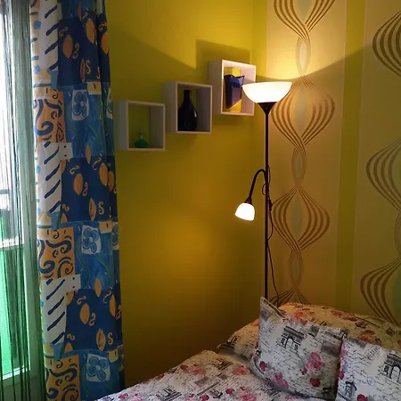 Gyongyi Apartman 아파트 페치