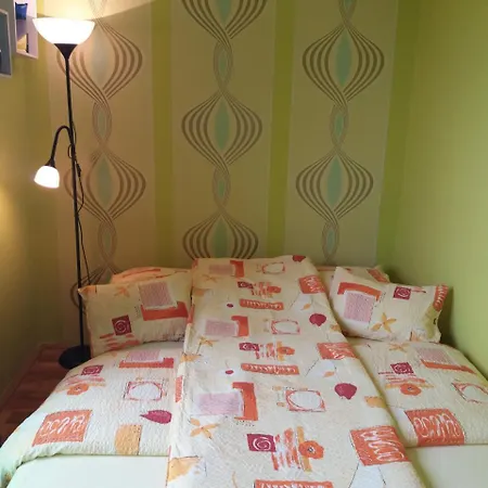 아파트 Gyongyi Apartman 페치