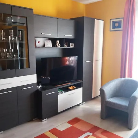 아파트 Gyongyi Apartman 페치